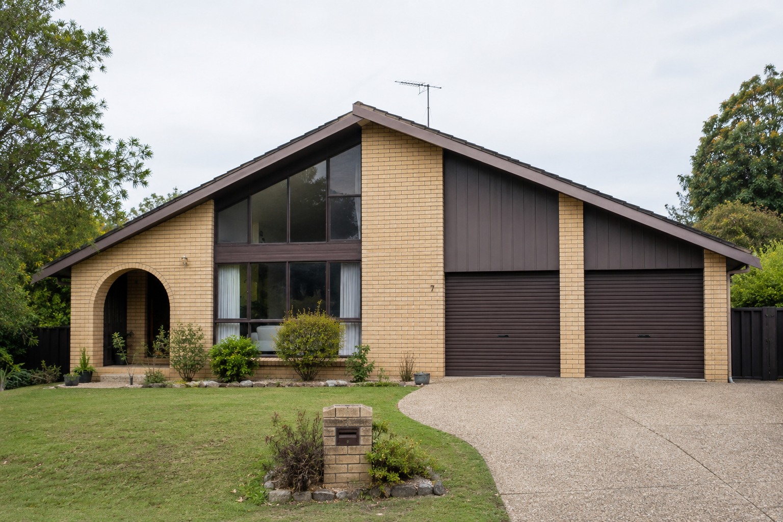 1970s Australian exterior existing